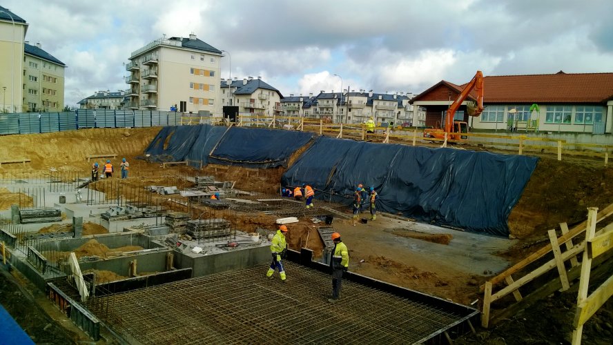 Budynek 1 - ławy, stopy fundamentowe oraz zbrojenia posadzki podziemnej hali garażowej. Widok w kierunku północno-zachodnim.