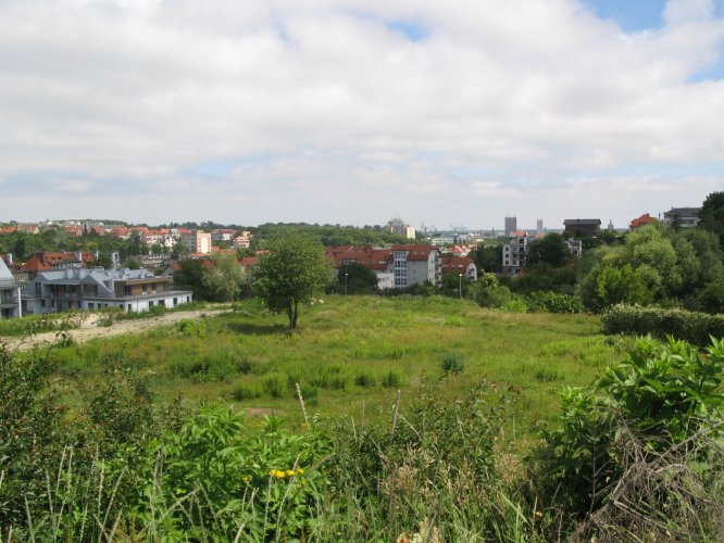 Kamienice Malczewskiego - widok z ul. Na Zboczu w kierunku północno-wschodnim na panoramę Gdańska.