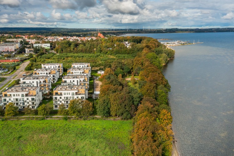 Dzięki wyjątkowemu położeniu 50 metrów od brzegu Zatoki Puckiej, apartamenty inwestycyjne NEXO będą cennym aktywem w portfelu inwestora.