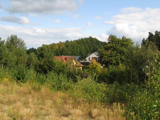 Najbliższe otoczenie inwestycji Willa Park, domy jednorodzinne przy ulicy Łanowej.